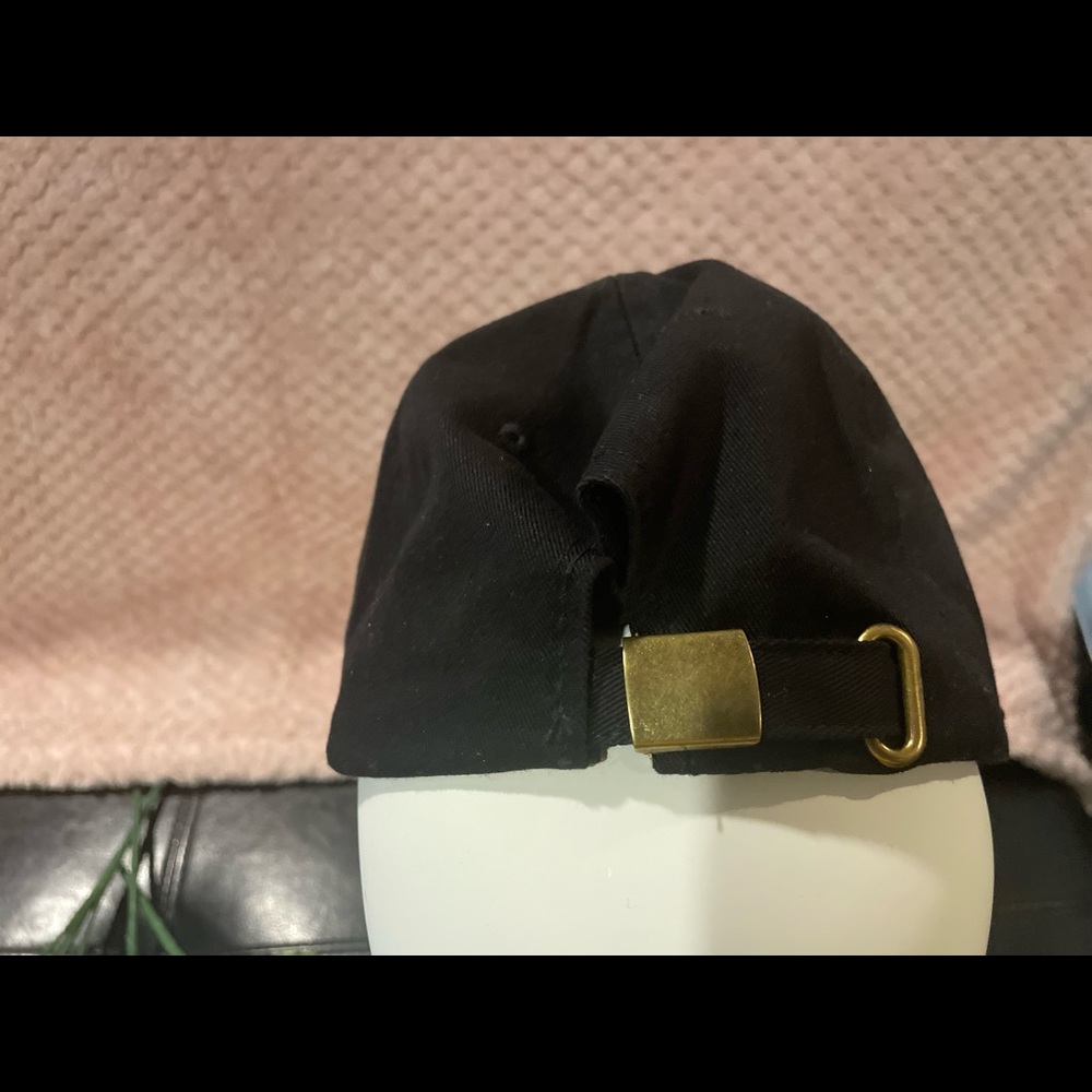 Hat - Picture 4 of 4